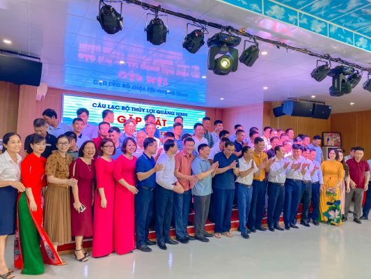 Nhà hàng tổ chức gala. hội nghị ở Bãi Cháy